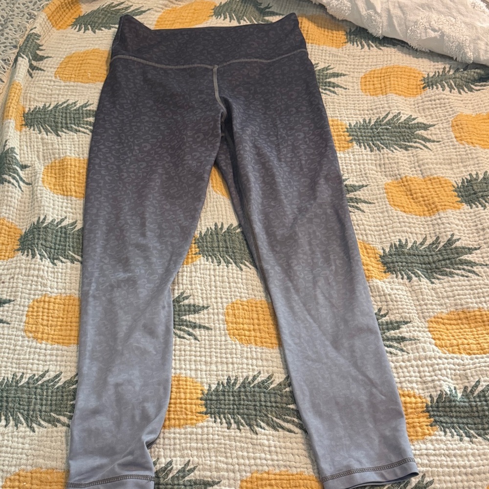 Zyia Active Gray Leopard Ombre Leggings
